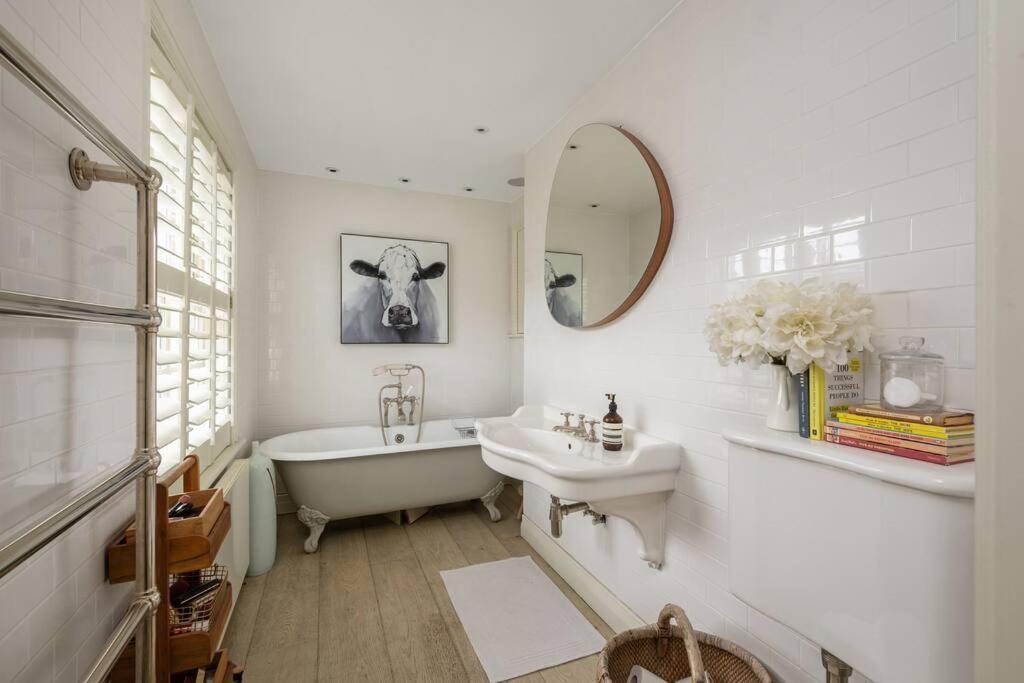 Perfect British Mews - Beautiful Garden * London