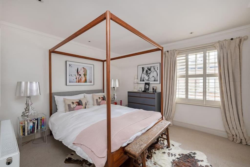 Perfect British Mews - Beautiful Garden Holiday home *